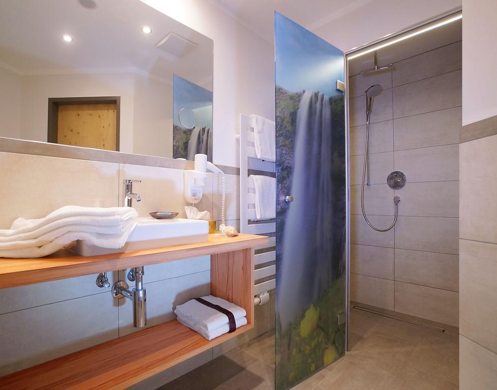 Haus Hintertux Hotel Ngoại thất bức ảnh